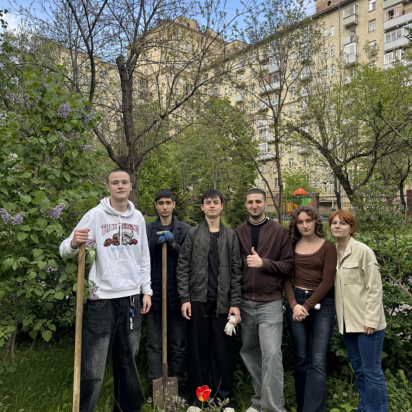 Каждый год МК РАМН участвует в экологической акции — меняем макулатуру на саженцы
